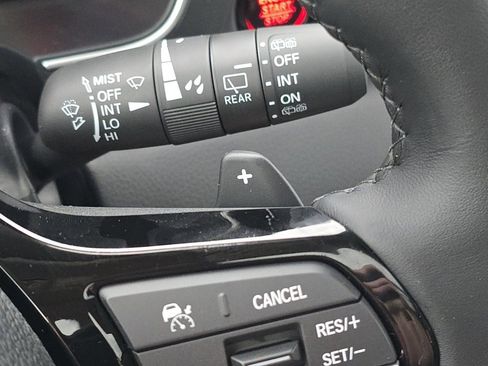 New 2025 Honda Pilot Touring image 37