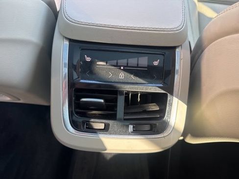 Used 2023 Volvo XC90 B6 Ultimate w/ Protection Package Premier AWD/4WD image 35