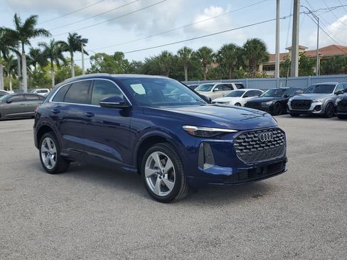 Certified 2025 Audi Q5 Premium Plus AWD/4WD image 2