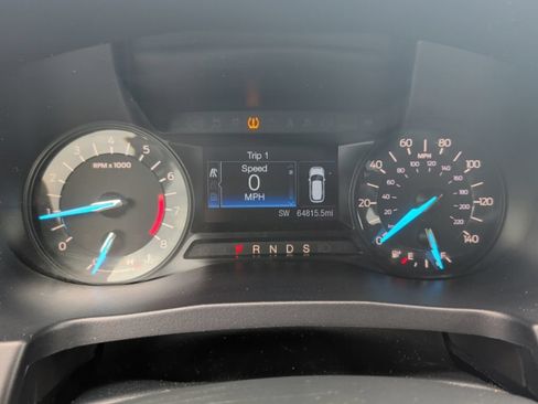 Used 2018 Ford Explorer XLT FWD image 19