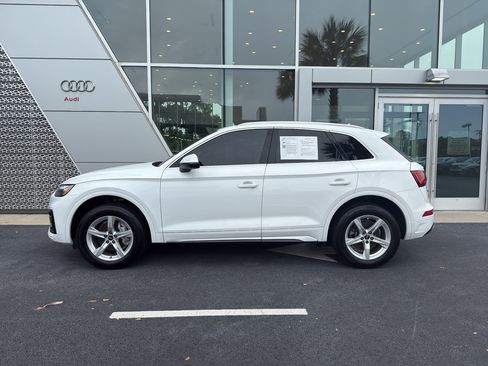 Used 2023 Audi Q5 2.0T Premium w/ Convenience Package AWD/4WD image 3