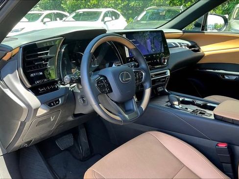 Used 2024 Lexus RX 350 Premium w/ Accessory Package (Z1) AWD/4WD image 17