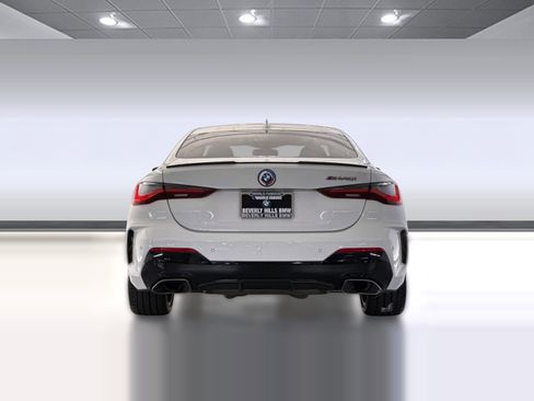 Used 2023 BMW M440i Coupe w/ M Carbon Exterior Package image 9