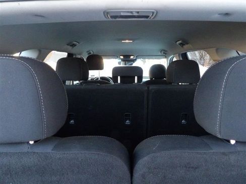 Used 2021 Kia Sorento LX image 16