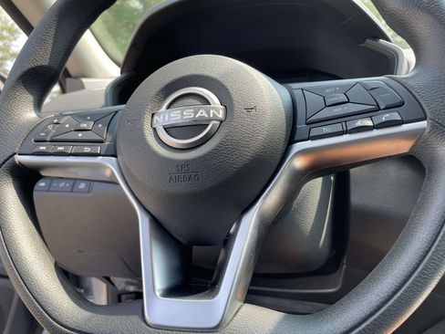 Used 2024 Nissan Altima 2.5 SV AWD/4WD image 29