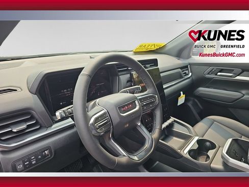 New 2027 GMC Terrain Elevation w/ Elevation Premium Package AWD/4WD image 17