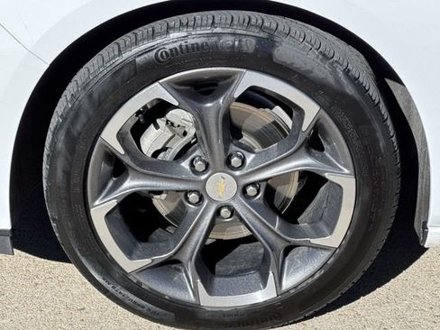 Used 2022 Chevrolet Malibu LT image 32