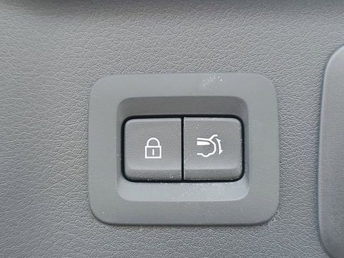 Certified 2025 MAZDA CX-70 Plug-In Hybrid w/ Premium Plus image 28