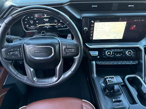 Used 2024 GMC Sierra 1500 Denali Ultimate image 15