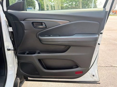 Used 2024 Honda Passport TrailSport image 26