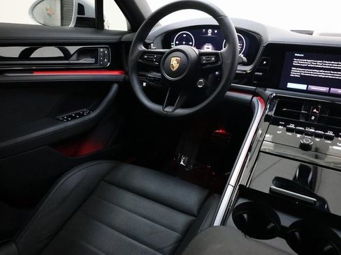 Used 2024 Porsche Panamera 4 image 94