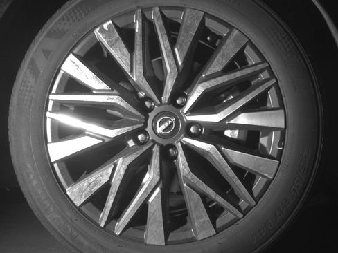 Used 2025 Nissan Altima 2.5 SV FWD image 13