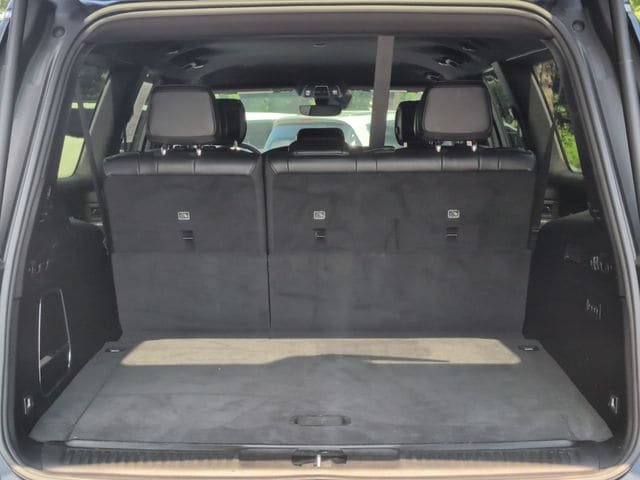 Certified 2023 Jeep Wagoneer L Series II AWD/4WD image 6