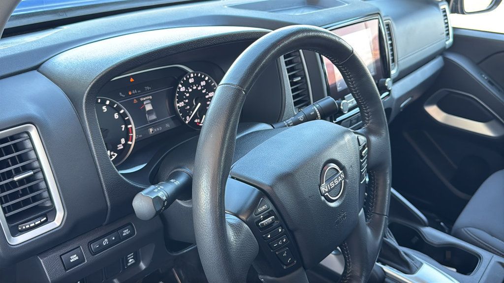 Used 2024 Nissan Frontier SV w/ SV Convenience Package RWD image 21