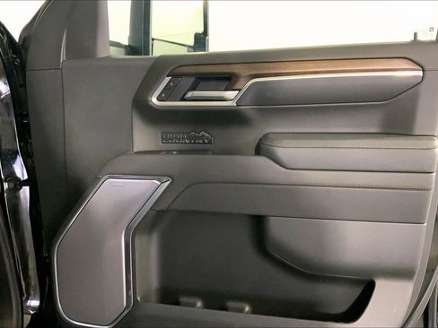 Used 2025 Chevrolet Silverado 1500 High Country w/ High Country Premium Package image 25