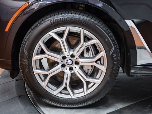 Certified 2024 BMW X7 xDrive40i image 10