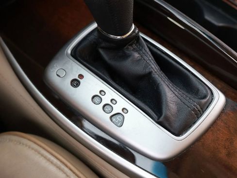 Used 2015 INFINITI QX60 FWD w/ Deluxe Touring Package image 40