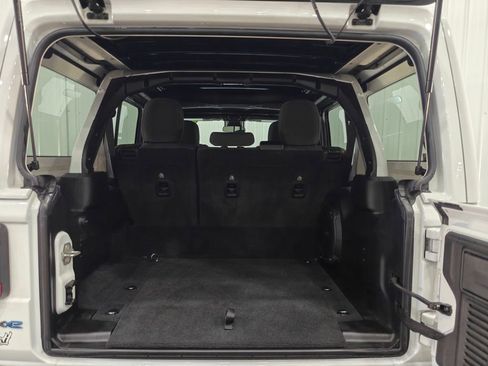 Used 2024 Jeep Wrangler Willys 4xe image 31