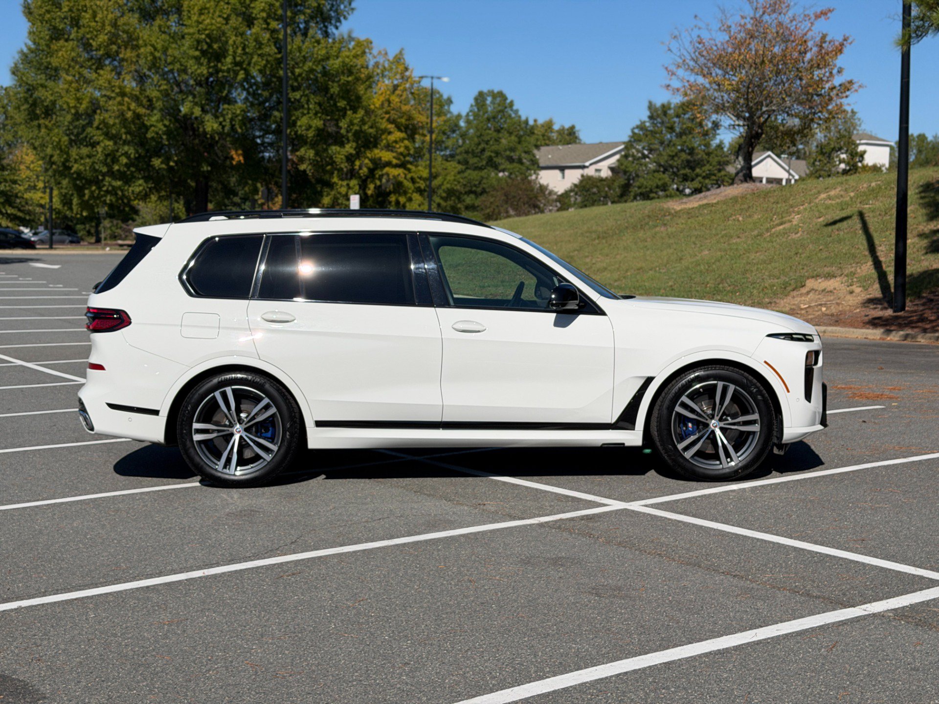 Used 2023 BMW X7 M60i AWD/4WD image 14