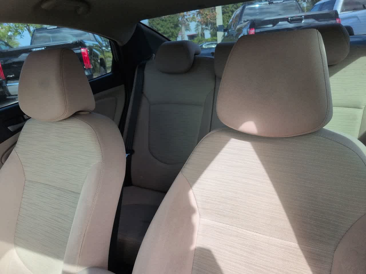 Used 2017 Hyundai Accent Value Edition FWD image 8