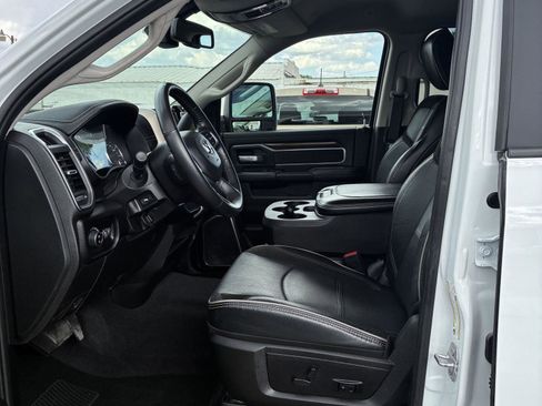 Used 2024 RAM 2500 Laramie AWD/4WD image 7