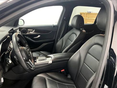 Used 2021 Mercedes-Benz GLC 300 image 25