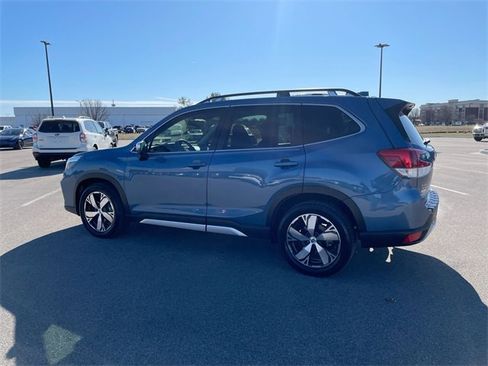 Used 2021 Subaru Forester Touring image 3