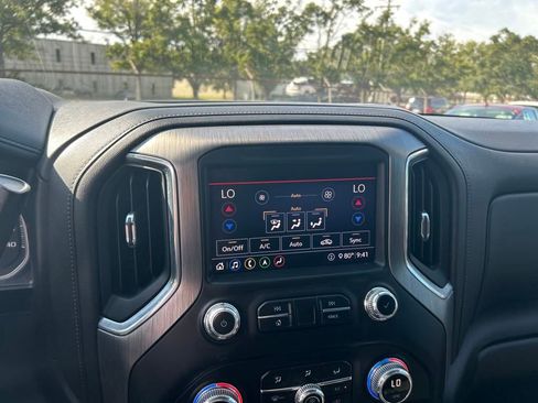 Certified 2020 GMC Sierra 2500 Denali w/ Denali Ultimate Package image 18