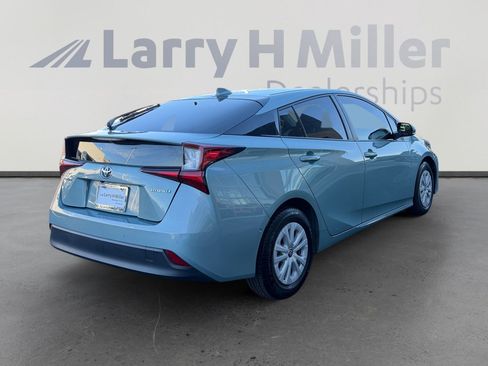 Used 2022 Toyota Prius LE image 5