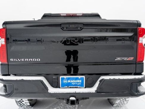 Used 2022 Chevrolet Silverado 1500 ZR2 image 7