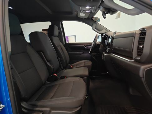 Used 2026 Chevrolet Silverado 1500 RST AWD/4WD image 14