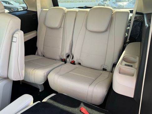 New 2026 Mercedes-Benz GLS 450 4MATIC image 30