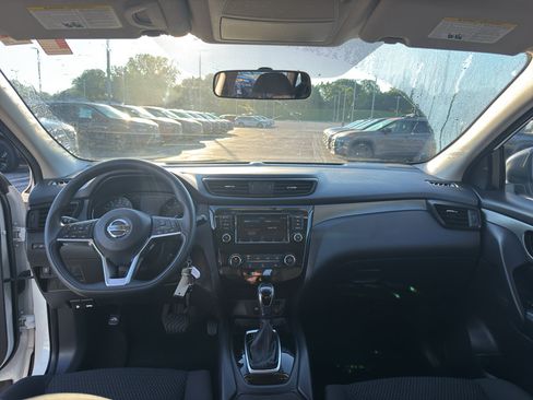 Used 2019 Nissan Rogue Sport S FWD image 28