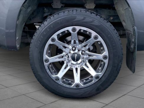 Used 2011 Toyota Tundra Limited w/ Memory Pkg image 11