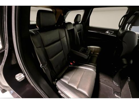 Used 2019 Jeep Grand Cherokee Limited w/ Luxury Group II image 28