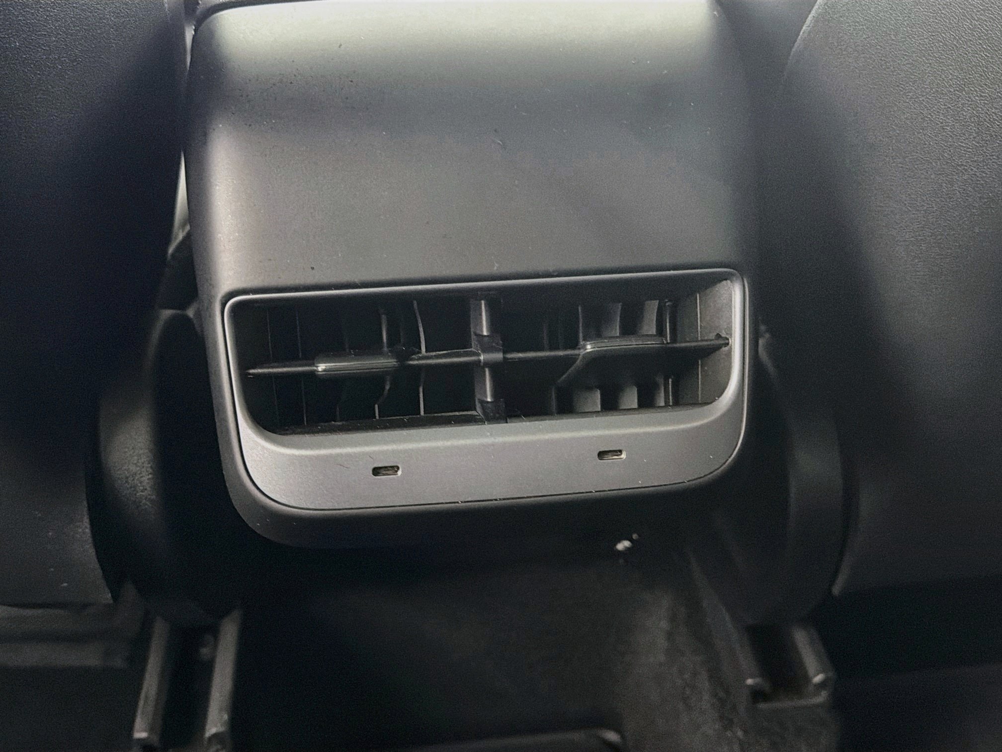Used 2024 Tesla Model Y Long Range AWD/4WD image 27