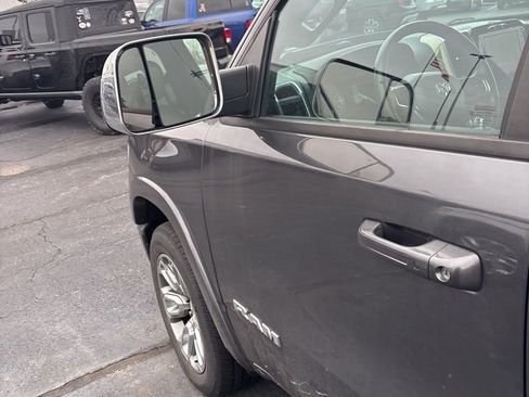 Used 2019 RAM 1500 Laramie image 9