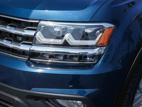 Used 2020 Volkswagen Atlas SE w/ Panoramic Sunroof Package image 17