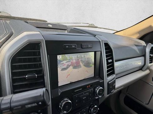 Used 2019 Ford F250 Lariat w/ Lariat Ultimate Package AWD/4WD image 14