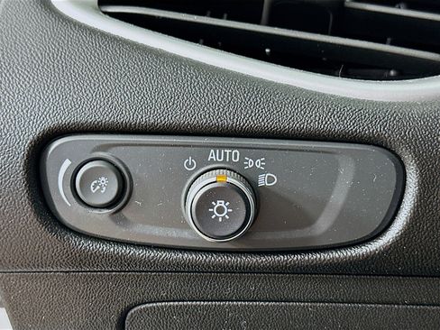 Used 2024 Chevrolet Malibu LS image 16