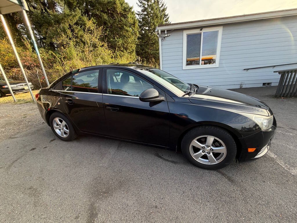 Used 2012 Chevrolet Cruze LT FWD image 14
