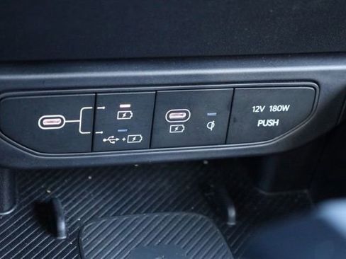 Used 2025 Kia K4 EX image 28