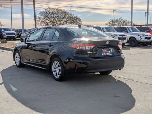 Used 2024 Toyota Corolla LE image 8