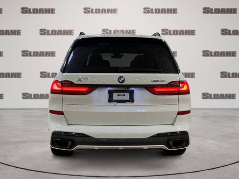 Used 2022 BMW X7 xDrive40i w/ M Sport Package AWD/4WD image 4