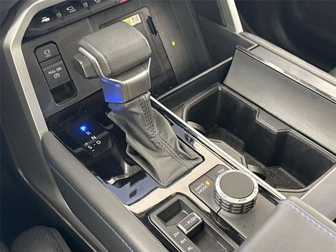 Certified 2023 Toyota Sequoia Platinum AWD/4WD image 28