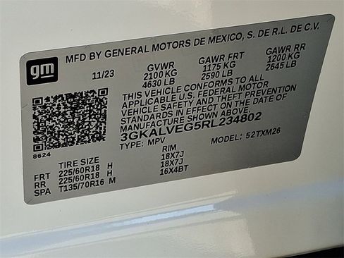 Used 2024 GMC Terrain SLT image 27