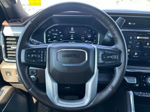 Used 2025 GMC Sierra 3500 Denali w/ Denali Reserve Package AWD/4WD image 28