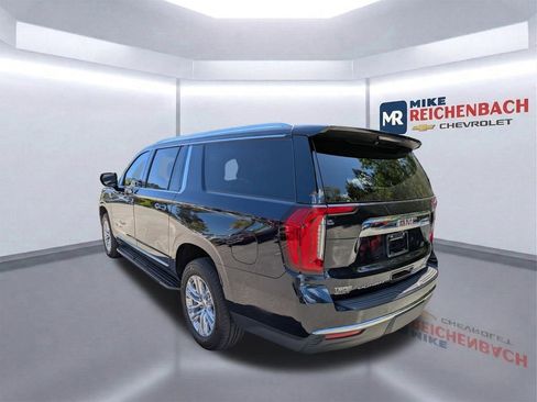 Used 2023 GMC Yukon XL SLT AWD/4WD image 6