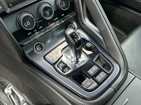 Used 2018 Jaguar F-TYPE R-Dynamic RWD image 18