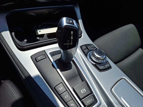 Used 2012 BMW 550i xDrive Sedan AWD/4WD image 15